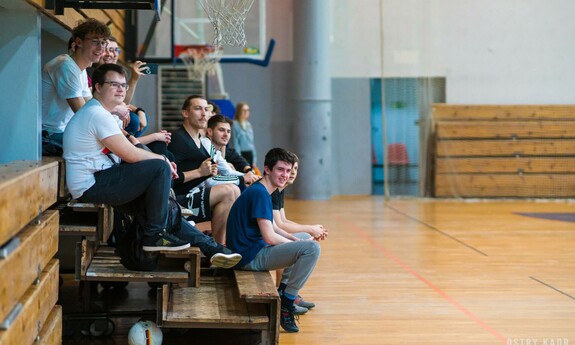 Bachanaliowy turniej futsalu o puchar Przewodniczącego Parlamentu Studenckiego UZ, fot. Ostry Kadr